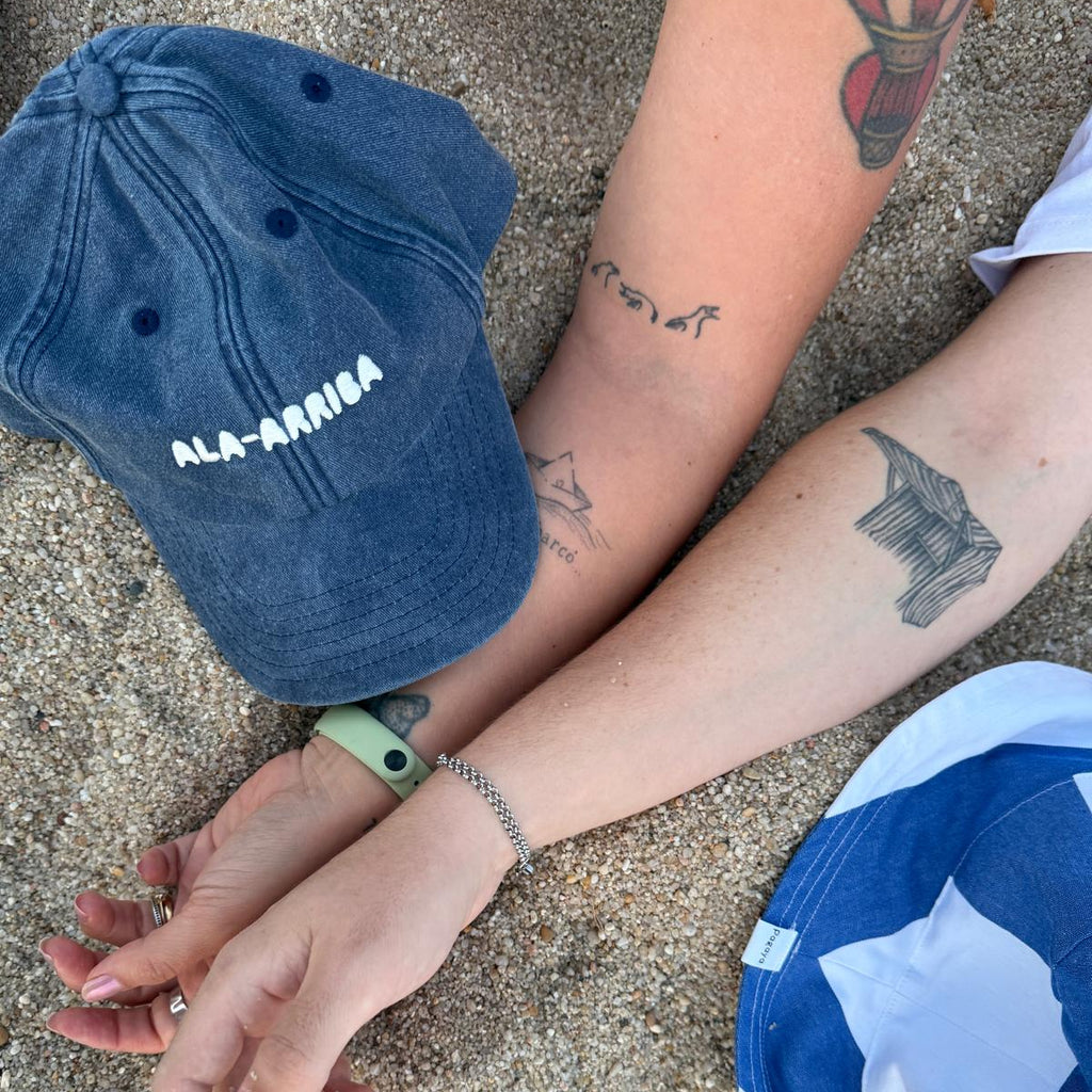 Ala-Arriba Cap